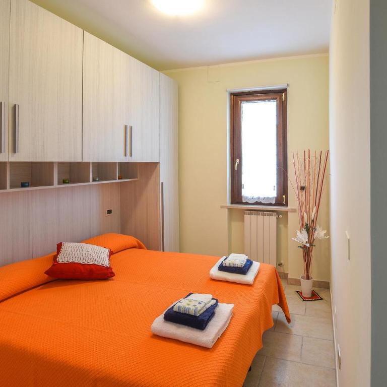 Beautiful Apartment In Pescara With Wifi - Three-Bedroom Apartment - 13