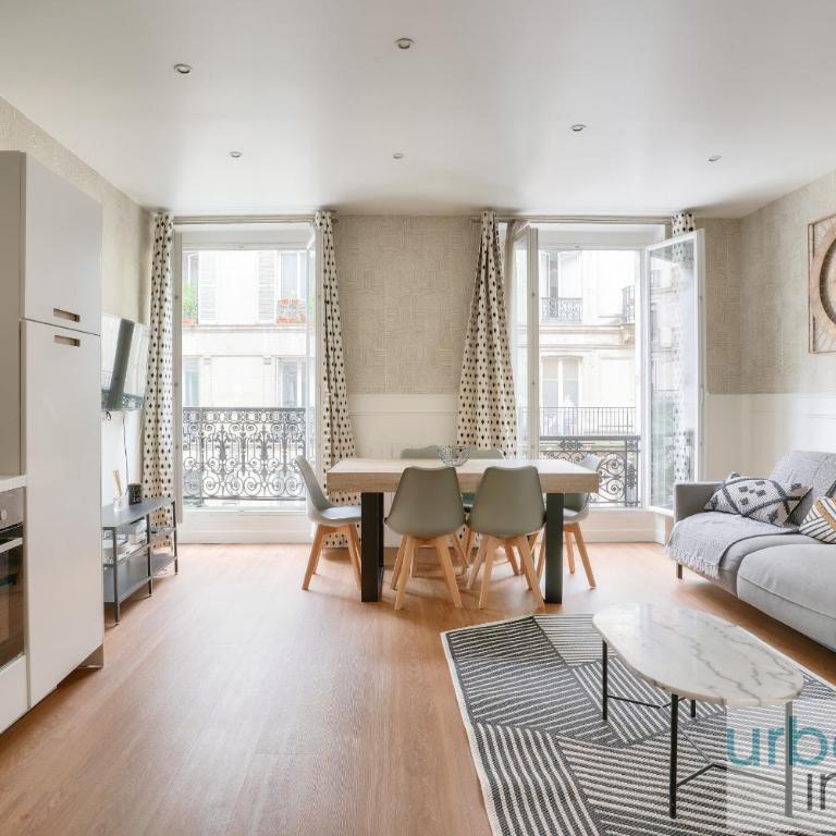 23 - Charming 3BDR Parisian Apartment in Montorgueil - Apartment - 1