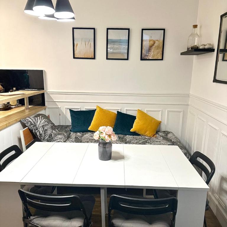 Charmant 3 pièces Champs-Elysées, Ternes, Porte Maillot, 17ème - Appartement 2 Chambres - 5