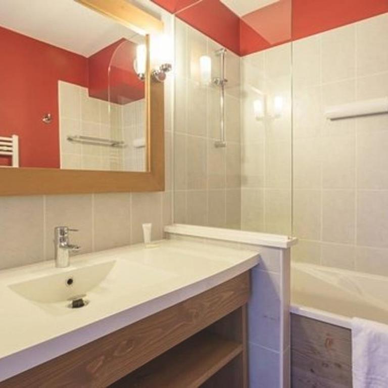 Chalet centre La Tania, skis aux pieds, parking et animaux admis - Apartment mit 1 Schlafzimmer - 6