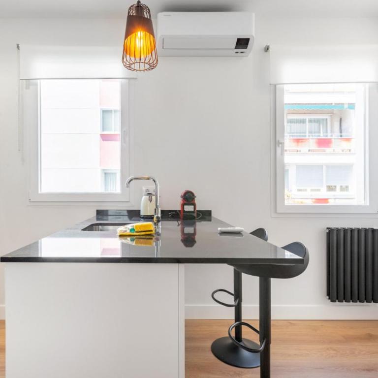 Bright Refurbished -1Bedroom 1Bathroom-Salamanca - Apartment - 10