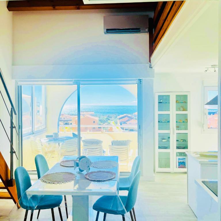 La Sirène - Loft moderne et lumineux avec vue panoramique sur Mer Méditerranée et port de plaisance - Appartement 1 Chambre - 4