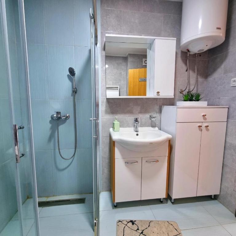 Gondola 44 - Apartman sa 1 Spavaćom Sobom - 15