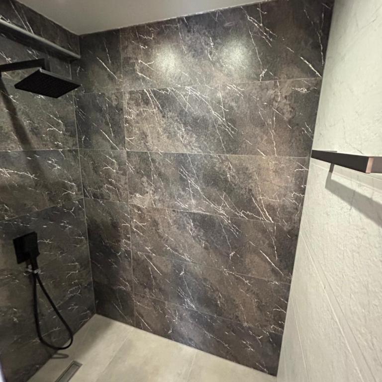 IMPERATOR - One-Bedroom Apartment - 22
