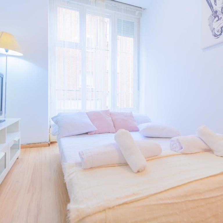 For You Rentals Bonito y cómodo estudio TEMPORAL cerca al Barrio Tetuán M ARA10 - Apartamento de 1 dormitorio - 3