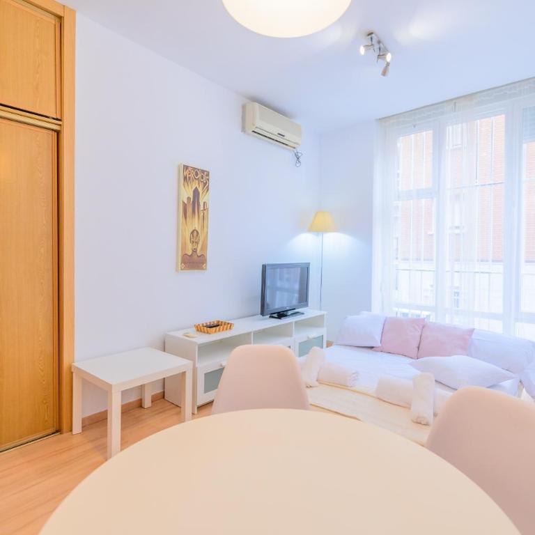 For You Rentals Bonito y cómodo estudio TEMPORAL cerca al Barrio Tetuán M ARA10 - Apartamento de 1 dormitorio - 4