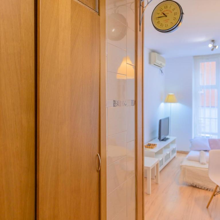 For You Rentals Bonito y cómodo estudio TEMPORAL cerca al Barrio Tetuán M ARA10 - Apartamento de 1 dormitorio - 19