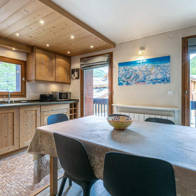 Élégant 4 pièces avec wifi à 5 min du centre de Val-d'Isère - FR-1-694-235 - Apartment - 14