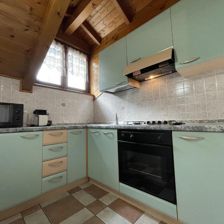 032 Mansarda Pinzolo - Appartamento con 2 Camere da Letto - 5