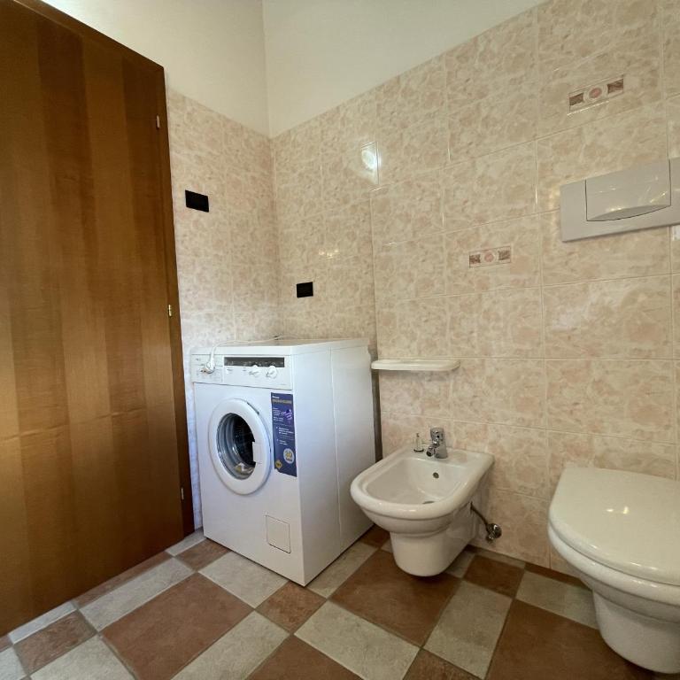 032 Mansarda Pinzolo - Appartamento con 2 Camere da Letto - 11