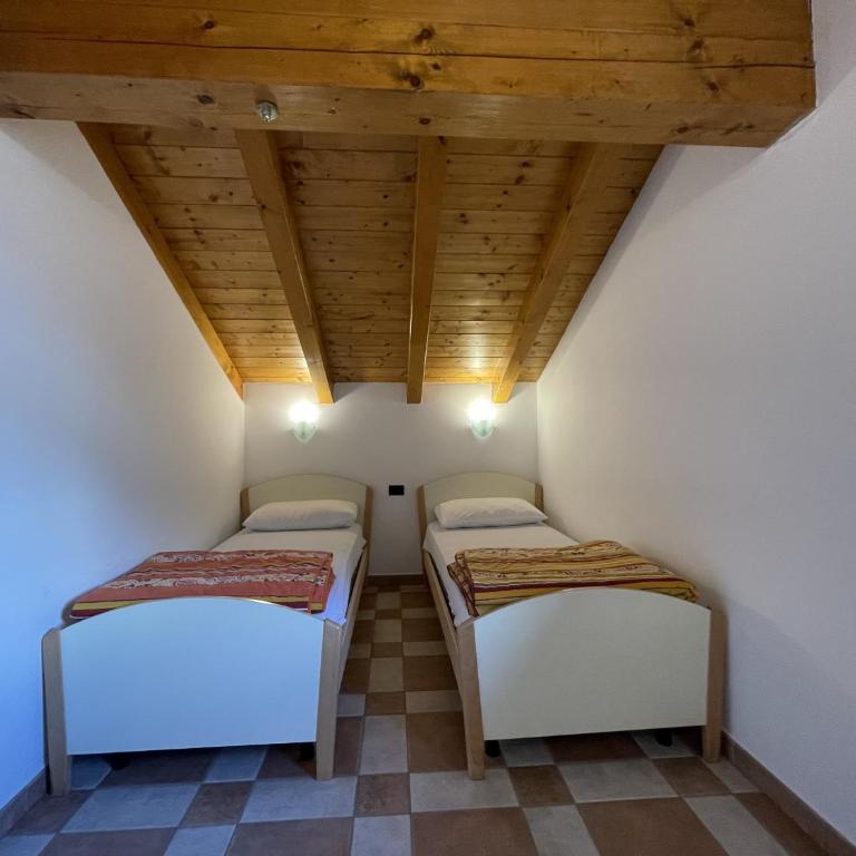 032 Mansarda Pinzolo - Appartamento con 2 Camere da Letto - 13