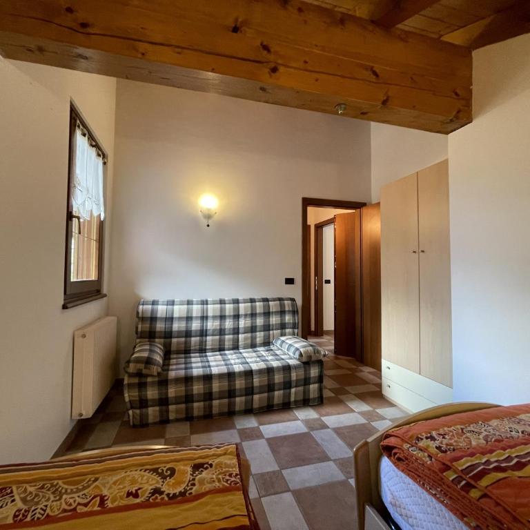 032 Mansarda Pinzolo - Appartamento con 2 Camere da Letto - 14