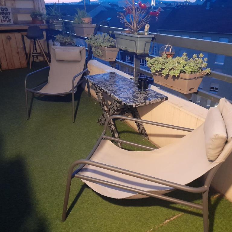 appart sympa confort bien situé - Studio Apartment - 22