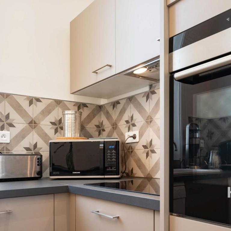 "Les Effrontés" Louis Blanc Charming Apartment - Appartement Supérieur - 55