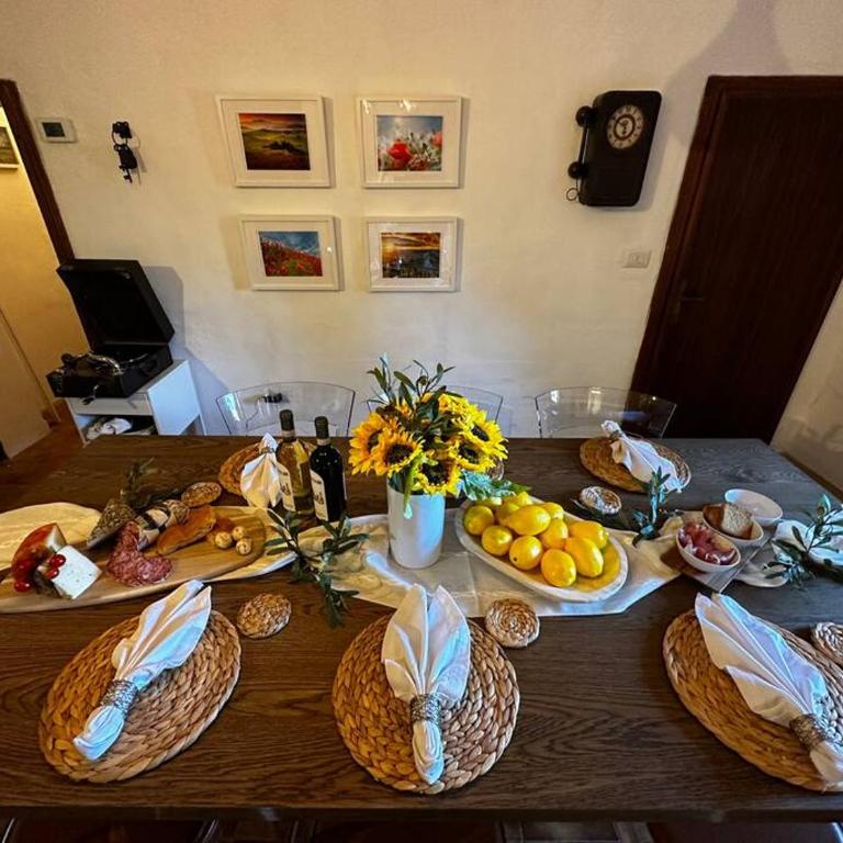 Lovely 2 Bedroom in San Gimignano Historic Center - Two-Bedroom Apartment - 22