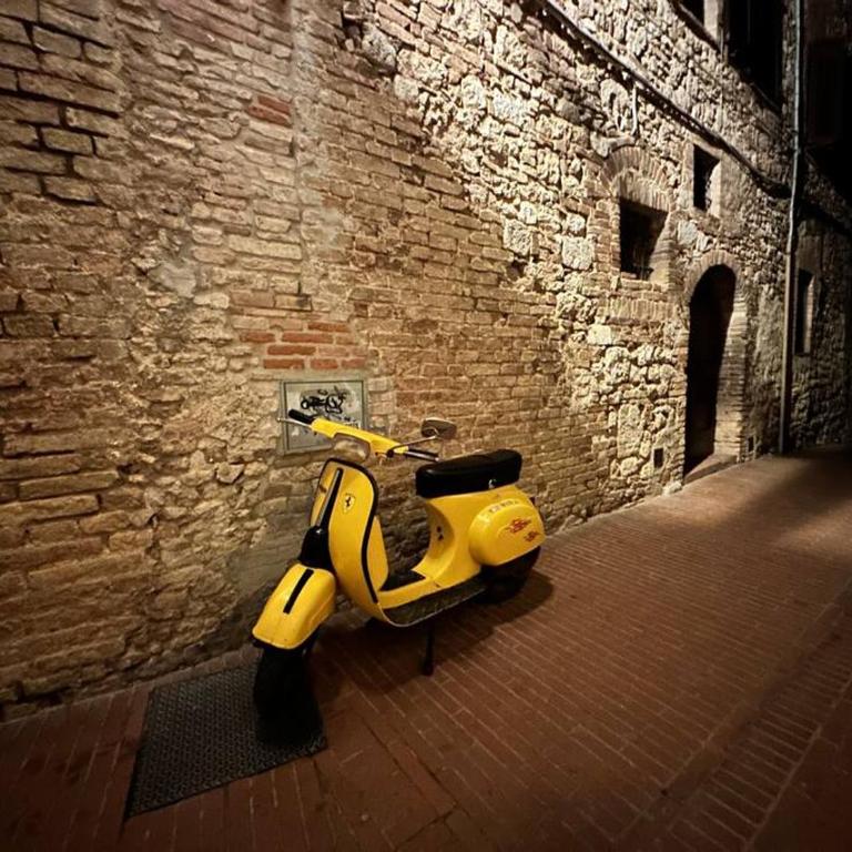 Lovely 2 Bedroom in San Gimignano Historic Center - Two-Bedroom Apartment - 33