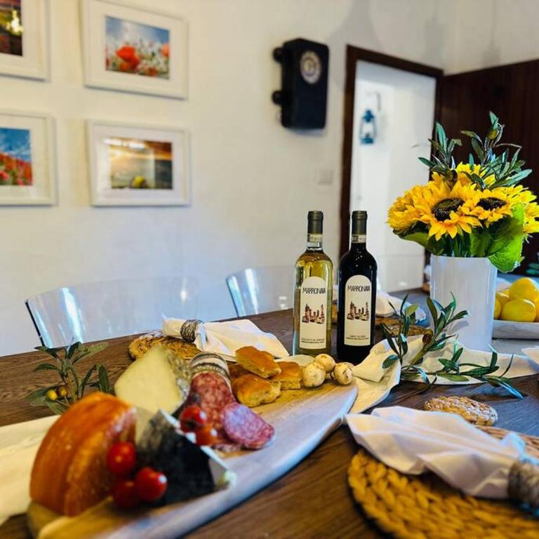 Lovely 2 Bedroom in San Gimignano Historic Center - Two-Bedroom Apartment - 35