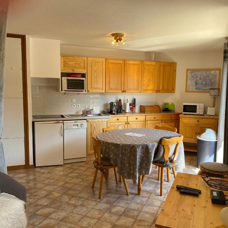 Appartement cosy 2 pièces avec balcon sud et parking à Châtel pour 4 pers - FR-1-198-253 - Appartement - 2