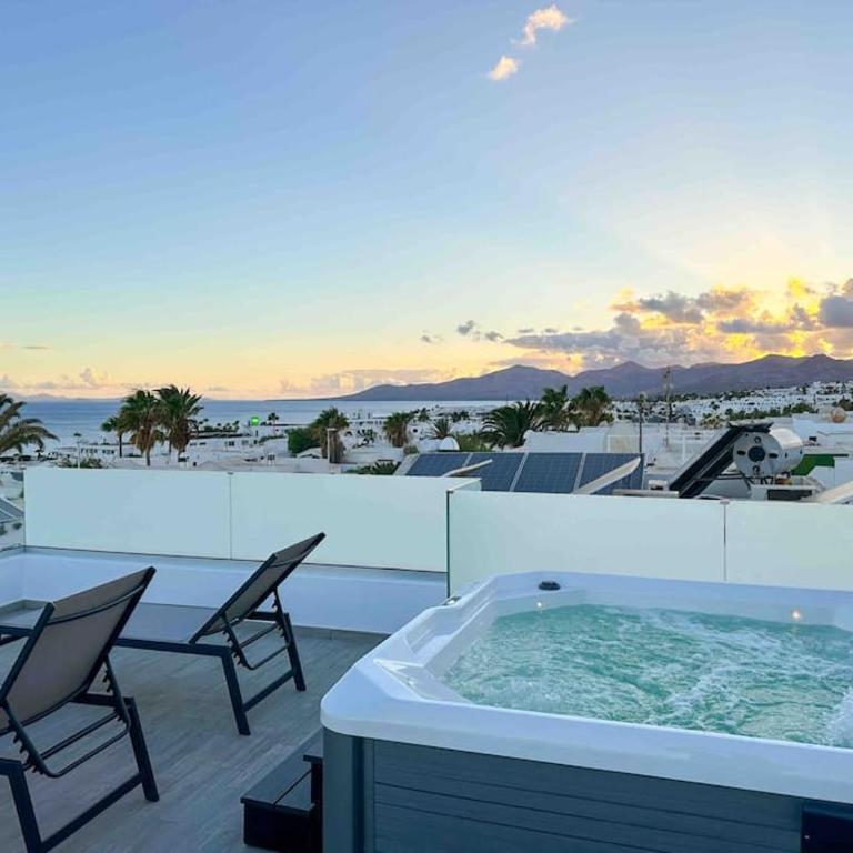 Rooftop sea view with Jacuzzi and A/C - Apartamento de 2 dormitorios - 36