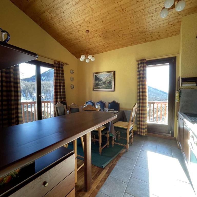 Appartement 4 pièces, mezzanine, 8/9 pers, parking privé, vue Janus, Montgenèvre - FR-1-330D-133 - Appartement - 10