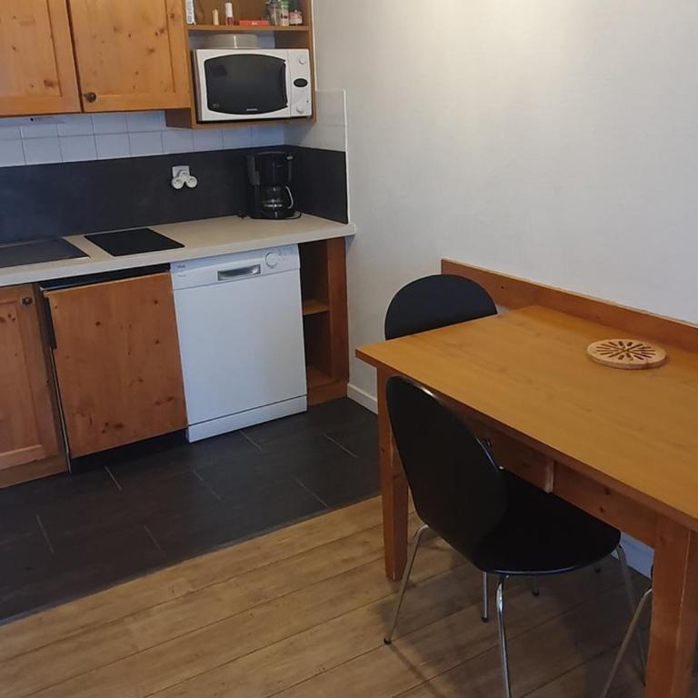 Appartement rénové 2 pièces pour 2-4 personnes, idéalement situé à Modane, accès direct aux pistes - FR-1-265-339 - Apartamento - 3
