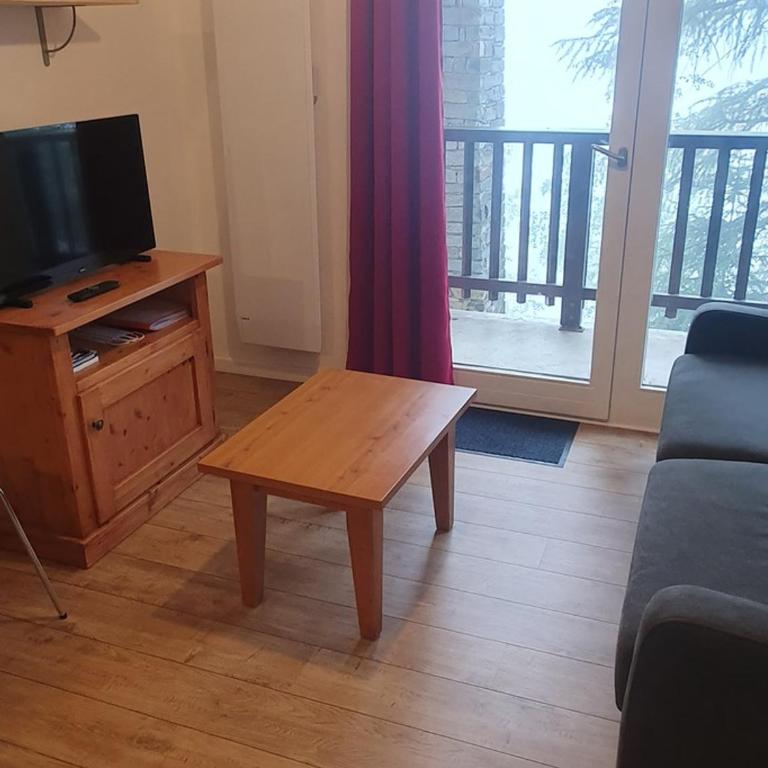 Appartement rénové 2 pièces pour 2-4 personnes, idéalement situé à Modane, accès direct aux pistes - FR-1-265-339 - Apartamento - 4