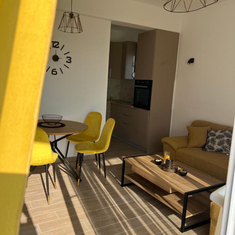 Apartments HAS - Apartment with Sea View - 4