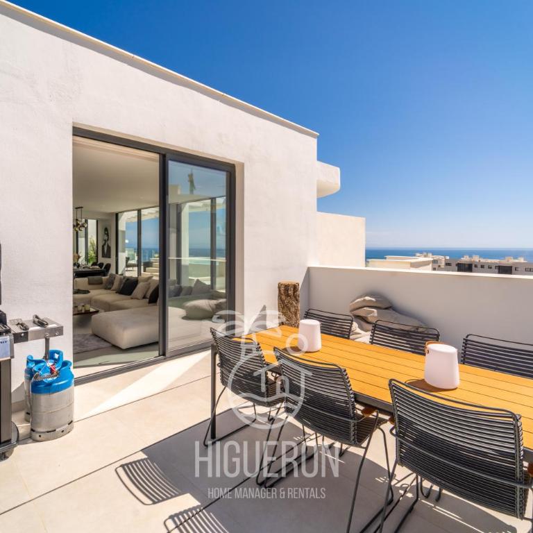HigueronRentals Paradise Lift - Three-Bedroom Apartment - 47