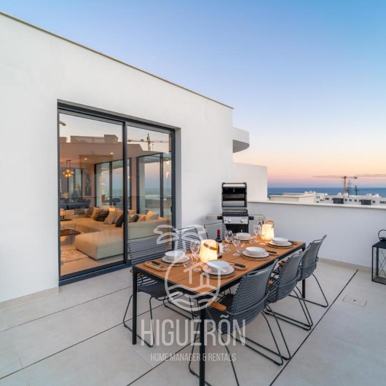 HigueronRentals Paradise Lift - Three-Bedroom Apartment - 71