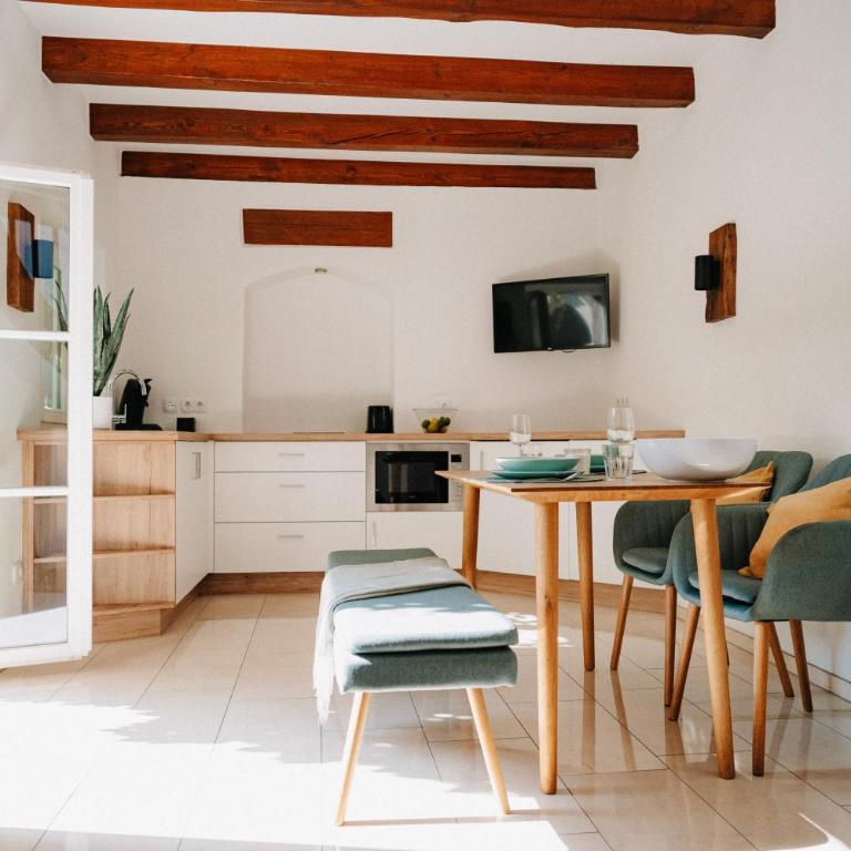 Appartement Residenz Bella Italia - Charmante Unterkunft im Herzen von Würzburg mit Balkon, Terrasse und Parkplatz im Innenhof! - Apartment mit 1 Schlafzimmer - 5