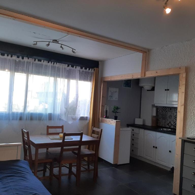 Chaleureux studio en bord de mer - Appartement 1 Chambre - 7