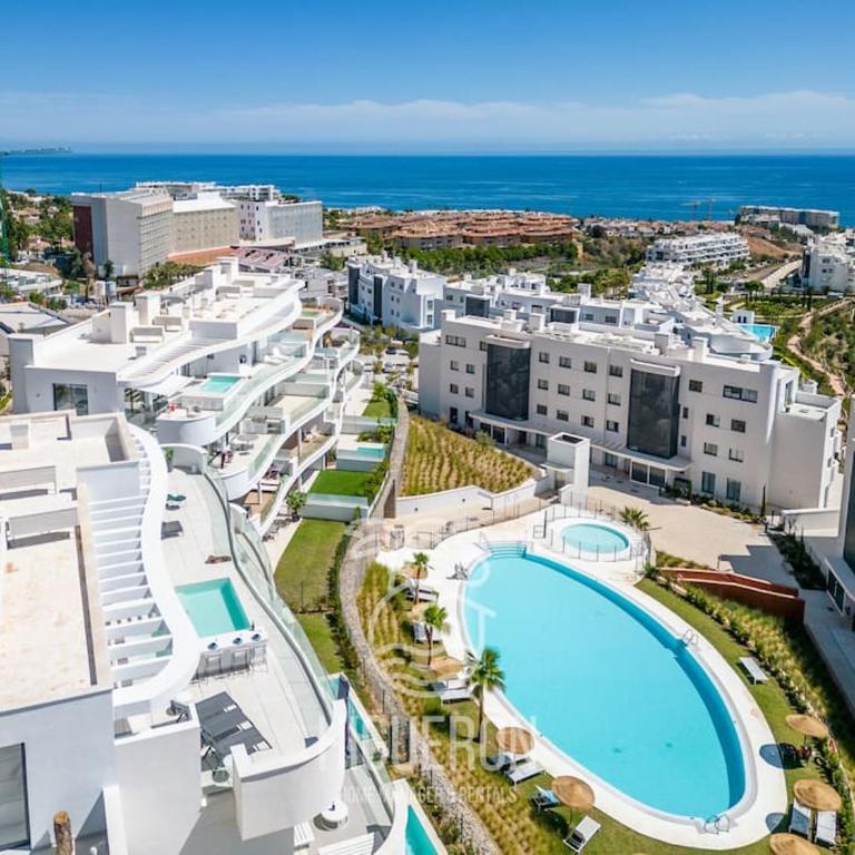 HigueronRentals Paradise Lift - Three-Bedroom Apartment - 6