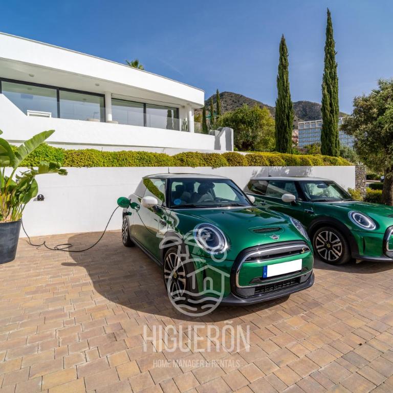 HigueronRentals Paradise Lift - Three-Bedroom Apartment - 82