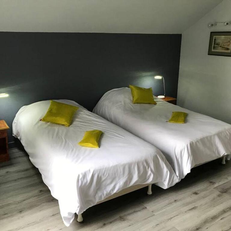 Un havre de paix pour découvrir Vichy , sa région - Maison 2 Chambres - 1