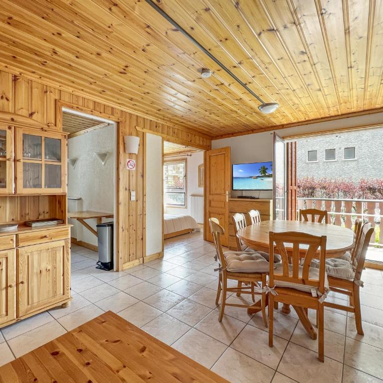 Appartement 5/6 Pers centre Carroz (ARB 40) - Apartamento - 2