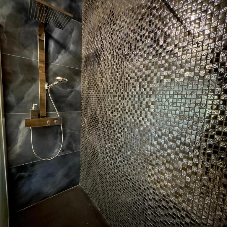 Ancor Apartments - Deluxe Double Room with Bath - 3