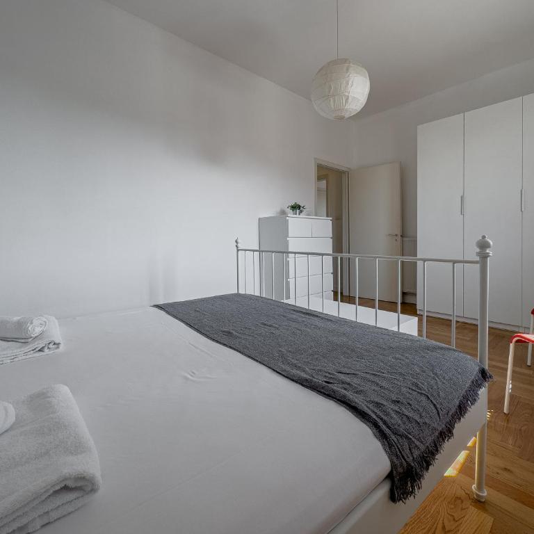 Realkasa Giulia Flat - One-Bedroom Apartment - 9