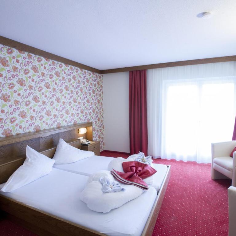 Hotel Silvia - Doppelzimmer mit Balkon - 3