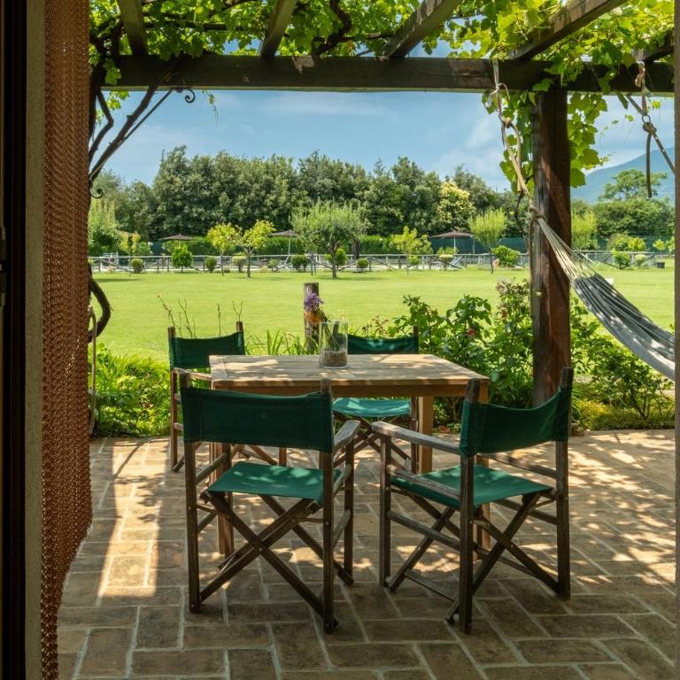 Olimagio Farm Stay with animals, 25m pool, beach at cycling distance - Suite mit Terrasse - 1