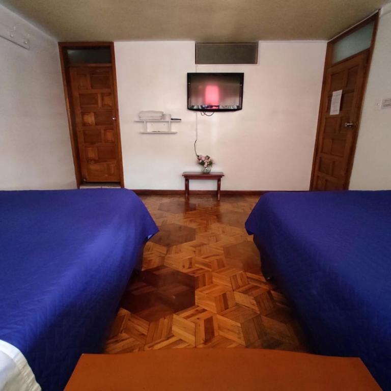 Hotel Altamira Suites - Ibarra - Twin Room with Private Bathroom - 6