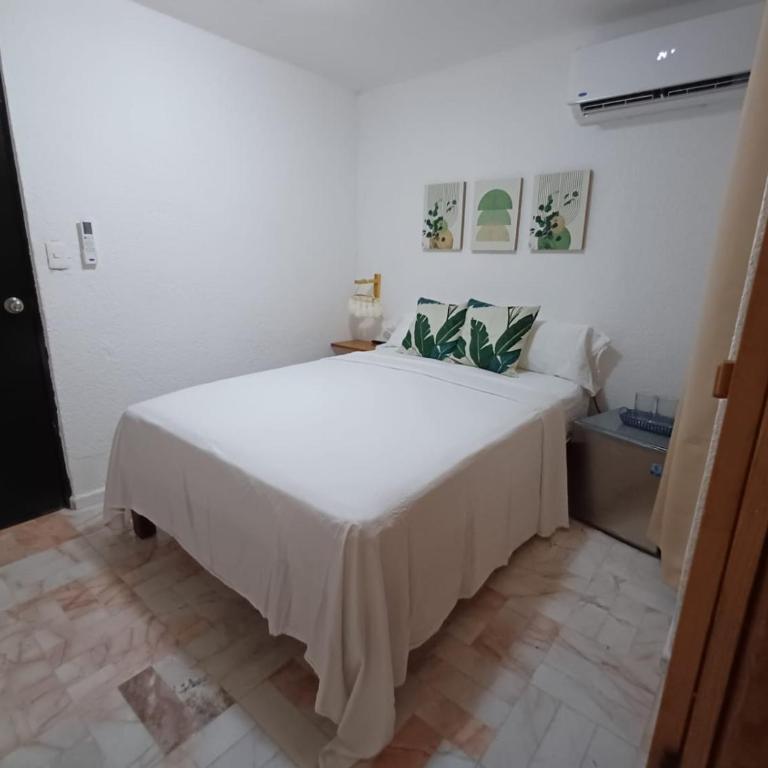 Casa Las Palmas - Habitación Doble con baño compartido - 15