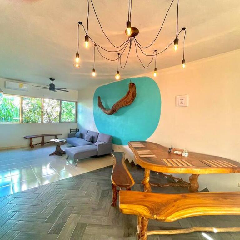 Penthouse Terraza & Jacuzzi Panorámicos, playas-cenotes y la Quinta Avenida todo caminando a 10 minutos! Muy amplio 2 niveles, excelente ubicación centro de Playa del Carmen, cerca de restaurantes, bares, área de coworking incluida para nómadas digitales! - Two-Bedroom Apartment - 52