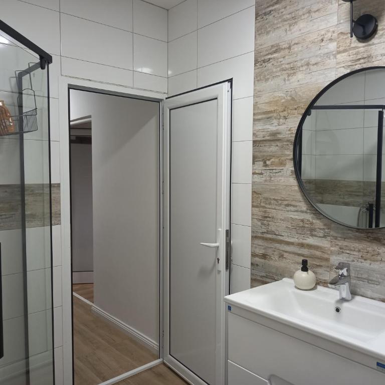 Apartman Zlata - One-Bedroom Apartment - 29