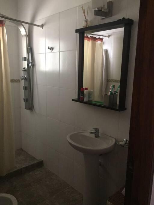 Las Tinas,Cabaña en entorno de bosque en zona Solanas - Two-Bedroom House - 10
