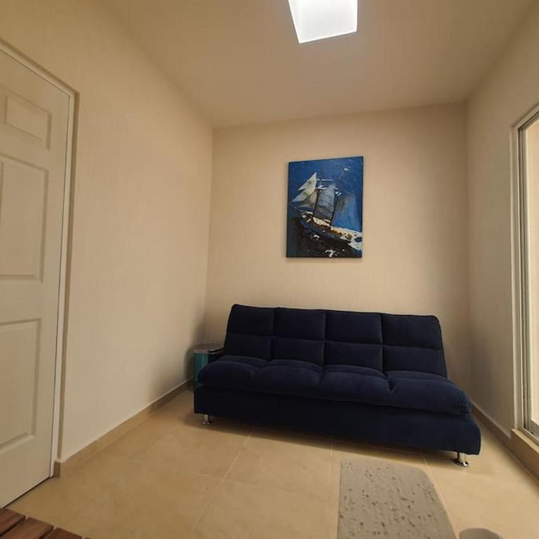 Casa de 3 habitaciones TODAS con baño propio, 3 y medio baños en toal, alberca, cupo hasta 12 personas - Three-Bedroom House - 10
