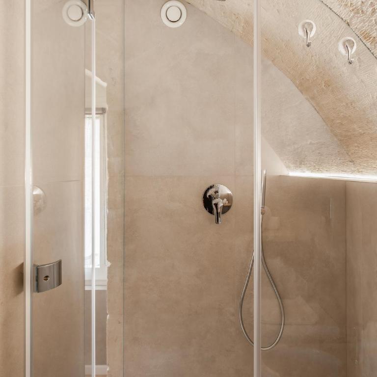 Hydria Rooms - Suite con Sauna - 2
