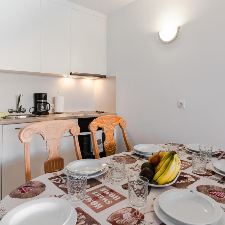 Oceanfront 2 bedrooms Holiday Home in Tenerife South - Apartamento de 2 dormitorios - 25