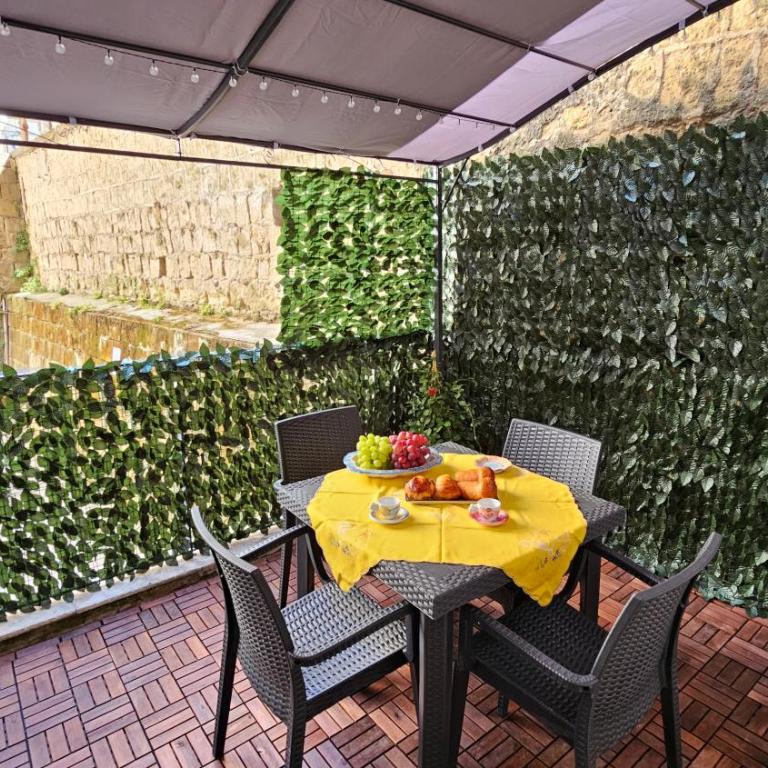 Nicoletta Guest House Vomero - Appartamento con Terrazza - 30