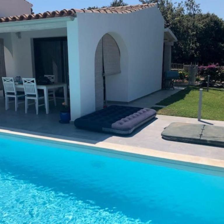 Vista mare con piscina a Budoni - Baia Sant’Anna - Casa con 2 Camere da Letto - 11