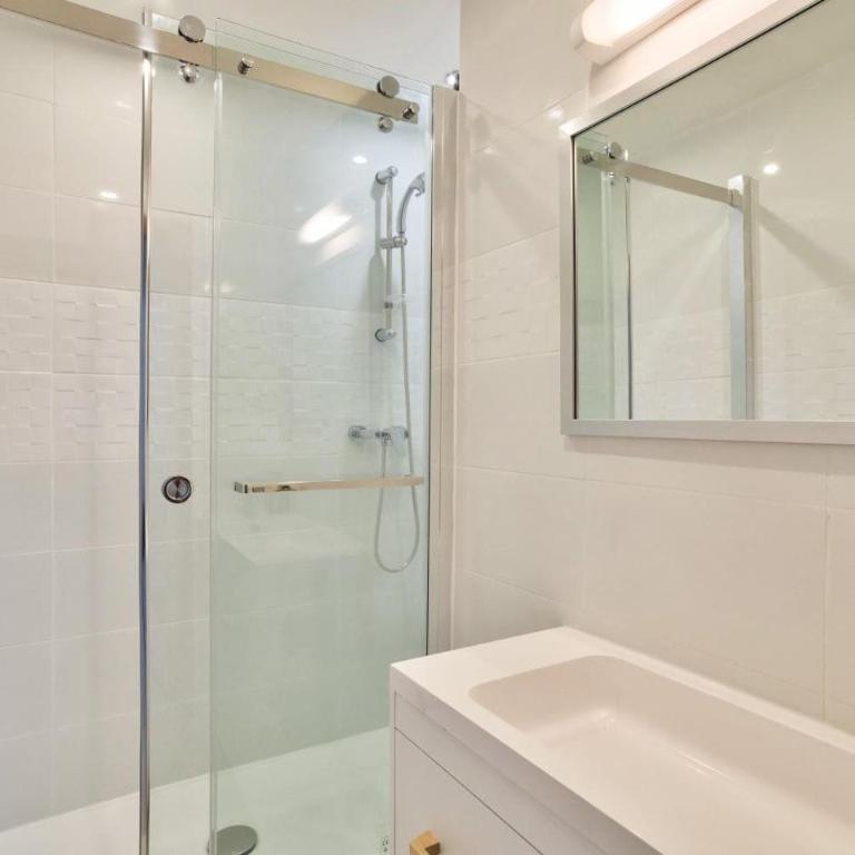 Nidusudest - Spacieux appartement - Appartement 3 Chambres - 14